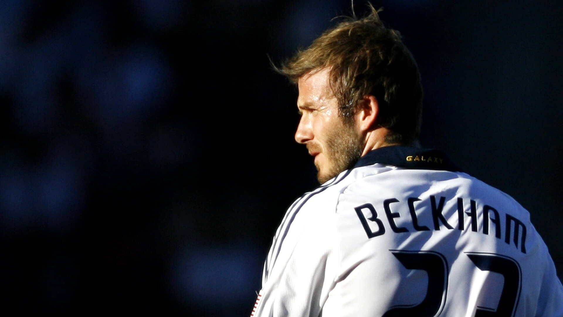 爱游戏体育-“腰旗式美式橄榄球:东部新区赛场打破传统竞技边界”