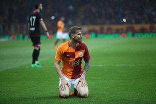 爱游戏智能体验-水上“马拉松”激情四射,观众热情高涨